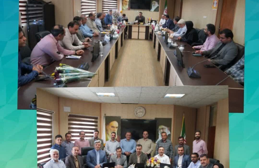 دیدار شهردار ، معاونین ومدیران شهرداری بندرماهشهر با رئیس واعضای شورای اسلامی شهر به مناسبت روز شوراها